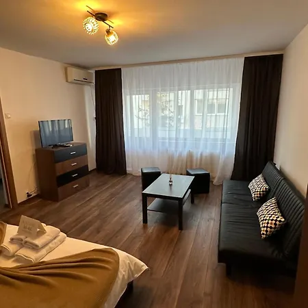 Central Studio 2 *